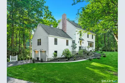 131 Fieldcrest Drive, Ridgefield, CT 06877 - Photo 1