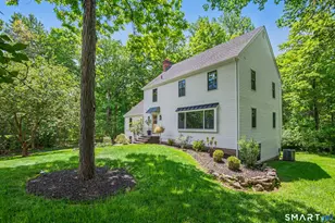131 Fieldcrest Dr, Ridgefield, CT 06877 - Photo 2