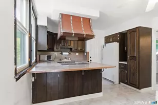 30 Coram St, Hamden, CT 06517 - Photo 6