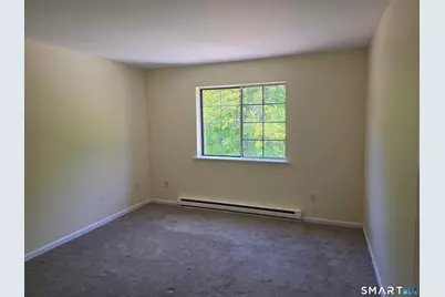 25 Lisa Court #11, Waterbury, CT 06704 - Photo 6