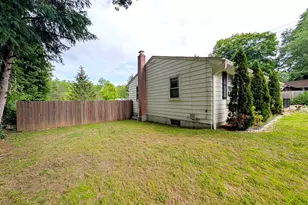 137 Northside Dr, Torrington, CT 06790 - Photo 4