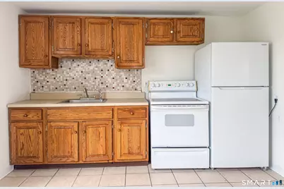 44 Quinsigamond Avenue, Waterbury, CT 06708 - Photo 6