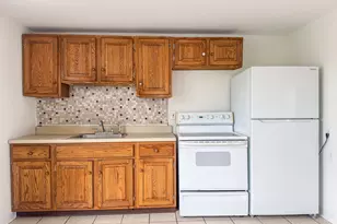 44 Quinsigamond Ave, Waterbury, CT 06708 - Photo 6