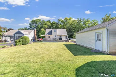 15 Evelyn Street, Trumbull, CT 06611 - Photo 2
