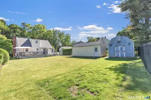 15 Evelyn St, Trumbull, CT 06611 - Photo 38
