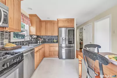 15 Evelyn Street, Trumbull, CT 06611 - Photo 16