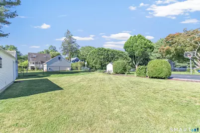 15 Evelyn Street, Trumbull, CT 06611 - Photo 34