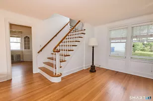 105 Dixon St, Bridgeport, CT 06604 - Photo 6