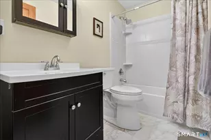 284 Shore Dr, Branford, CT 06405 - Photo 28