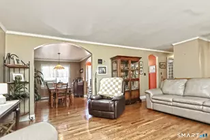 30 Squire Ct, Milford, CT 06460 - Photo 8