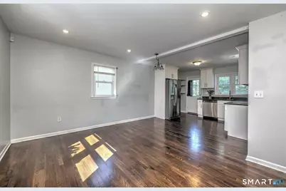 150 Hillcrest Road, Bridgeport, CT 06606 - Photo 10