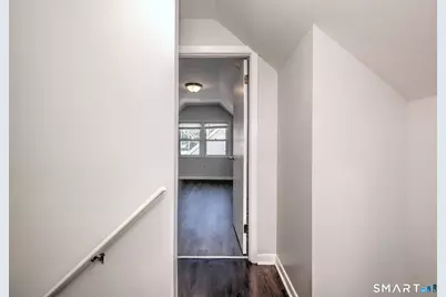 150 Hillcrest Road, Bridgeport, CT 06606 - Photo 26