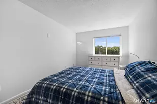 722 Robert Frost Dr, Branford, CT 06405 - Photo 24