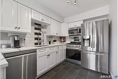 722 Robert Frost Drive #722, Branford, CT 06405 - Photo 10