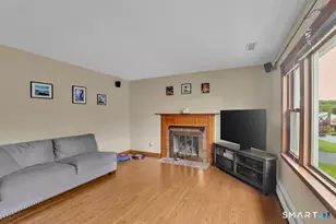 17 Eileen Ln, Enfield, CT 06082 - Photo 6
