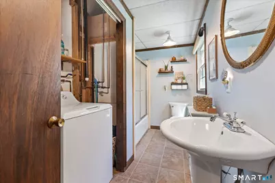 817 Thompson Road, Thompson, CT 06277 - Photo 18