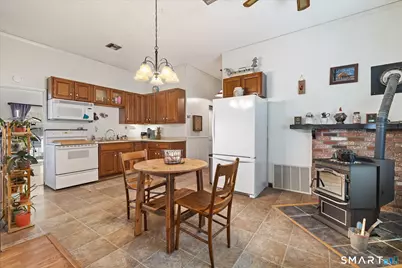 817 Thompson Road, Thompson, CT 06277 - Photo 8