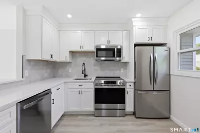 50 Meetinghouse Village #2, Meriden, CT 06450 - Photo 4