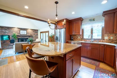 32 Lornadale Drive, Norwich, CT 06360 - Photo 4