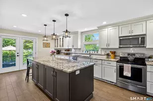 16 Millwood St, Milford, CT 06460 - Photo 10
