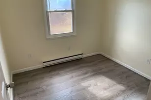 12 Irving Pl, Danbury, CT 06810 - Photo 10