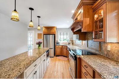 10 Westwood Road, Trumbull, CT 06611 - Photo 12