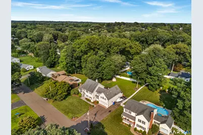 10 Westwood Road, Trumbull, CT 06611 - Photo 40