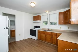 73 Evansville Ave, Meriden, CT 06451 - Photo 10