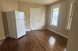 49 Dover St, Bridgeport, CT 06610 - Photo 2
