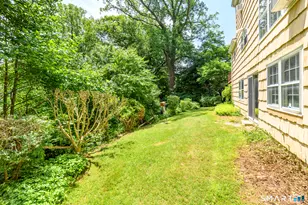 101 E Cross Rd, Stamford, CT 06907 - Photo 6
