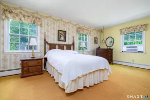 101 E Cross Rd, Stamford, CT 06907 - Photo 22