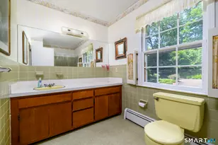 101 E Cross Rd, Stamford, CT 06907 - Photo 28