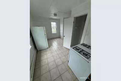 229 Helen Street, Bridgeport, CT 06608 - Photo 2