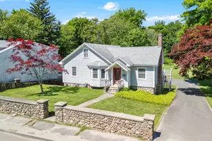 697 Woodtick Rd, Waterbury, CT 06705 - Photo 2