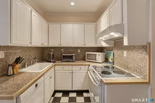 445 Orange St, New Haven, CT 06511 - Photo 18