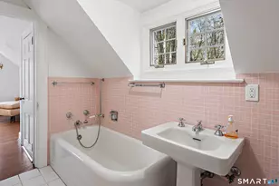3 Holmewood Ln, New Canaan, CT 06840 - Photo 32