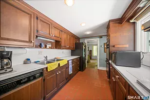 128 Terry's Plain Rd, Simsbury, CT 06070 - Photo 14
