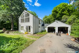 128 Terry's Plain Rd, Simsbury, CT 06070 - Photo 2
