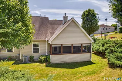 128 Louis Hill Road #128, Newtown, CT 06482 - Photo 4