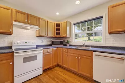 128 Louis Hill Road #128, Newtown, CT 06482 - Photo 16