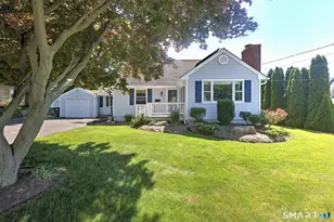 71 Canterbury Ln, Milford, CT 06460 - Photo 2