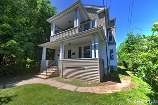 31 Winthrop St, Meriden, CT 06451 - Photo 2