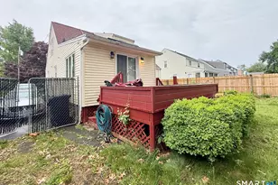 103 Grant St, Hartford, CT 06106 - Photo 6