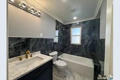 66 Dodd Avenue, Bridgeport, CT 06606 - Photo 12