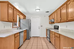 15 Elmira Ave, Torrington, CT 06790 - Photo 2