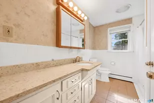 15 Elmira Ave, Torrington, CT 06790 - Photo 14