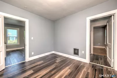 31 Winthrop Street, Meriden, CT 06451 - Photo 12