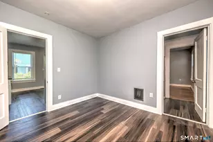 31 Winthrop St, Meriden, CT 06451 - Photo 12