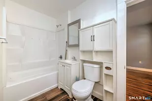 31 Winthrop St, Meriden, CT 06451 - Photo 14