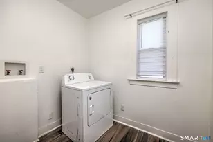 31 Winthrop St, Meriden, CT 06451 - Photo 18